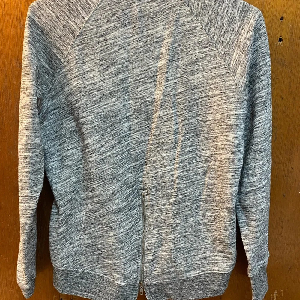 Women’s Hard Rock Cafe sweater size small. - Picture 2 of 3